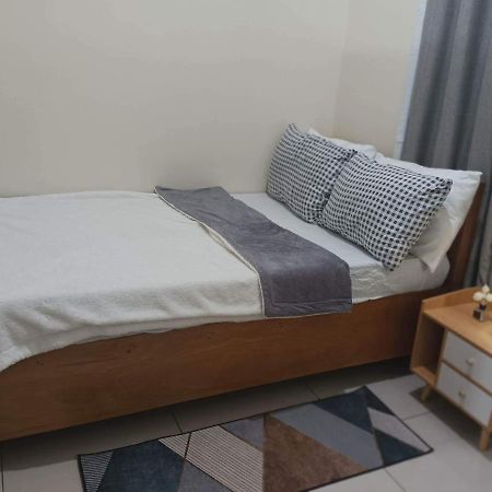 Breeze Residences - 1Br Unit With Balcony -Top Floor Манила Экстерьер фото