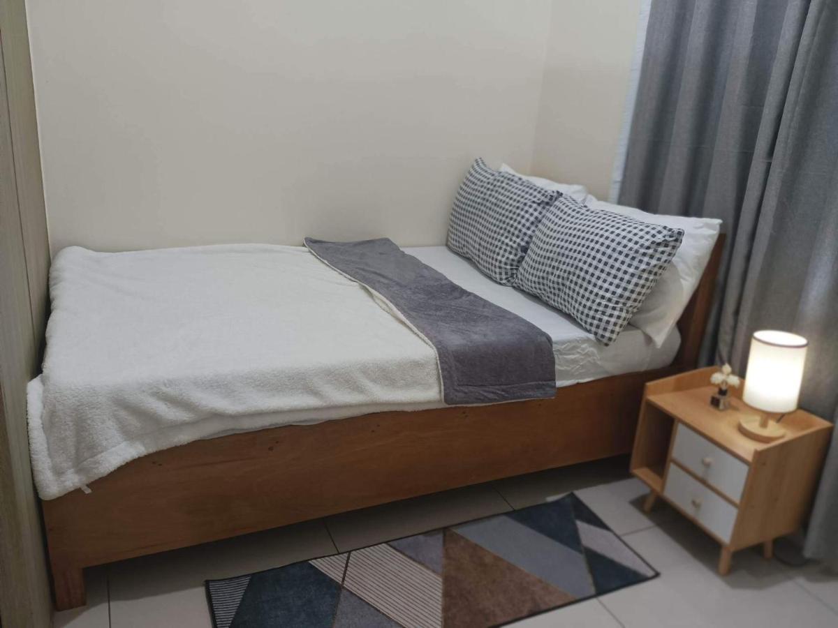Breeze Residences - 1Br Unit With Balcony -Top Floor Манила Экстерьер фото