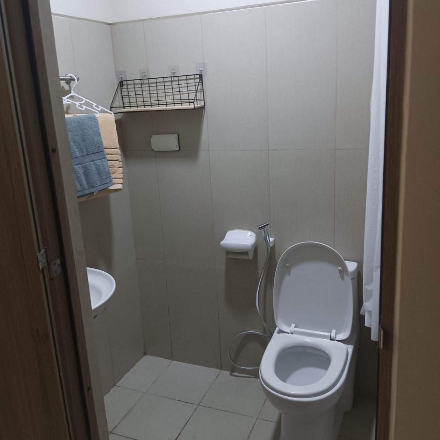 Breeze Residences - 1Br Unit With Balcony -Top Floor Манила Экстерьер фото