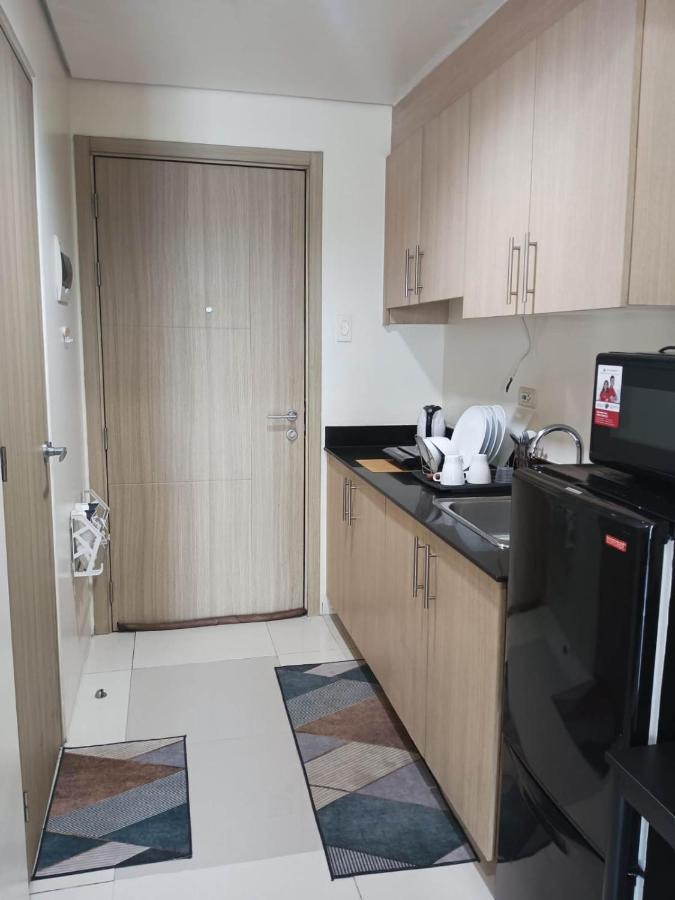 Breeze Residences - 1Br Unit With Balcony -Top Floor Манила Экстерьер фото